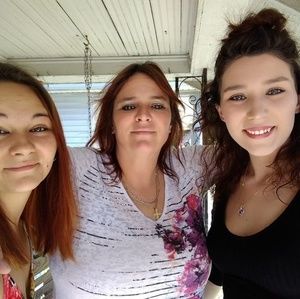 Meet your Posher, Sandy